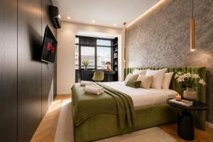 Stylish 2-Bedroom Apartment with Balcony in Central Bucharest