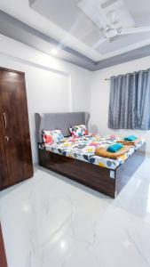 Sukun 2 BHK home with karaoke speaker