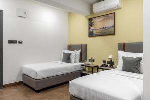 Hotel Comfort N Stay 1RK