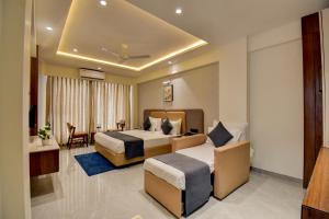 Hotel Sai Mahima, Near Sai Baba Temple