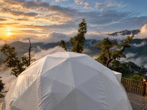 The Edge Mountain Glamps & Luxury Domes Mussoorie