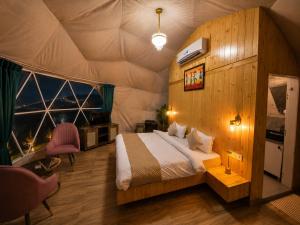The Edge Mountain Glamps & Luxury Domes Mussoorie