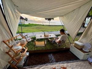 Riversides Glamping - Tiara Hills