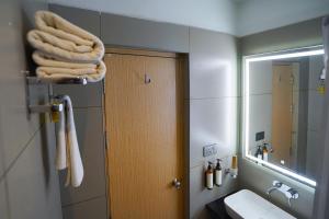 Hotel Kyzen - Shamshabad Airport, Hyderabad