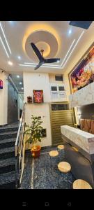 Rubi Home Stay near KashiViswanathan Temple