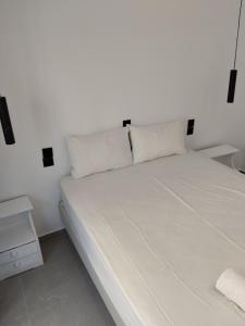 Galini Studios & Apartments-Adults only