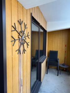 Cozy chalet top heart of Val Thorens ski in out