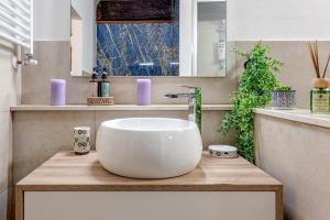 Signoria & Duomo - Historic Florence Home