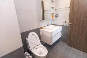 2 Bedroom BE5 Luxury,Pool,Gym