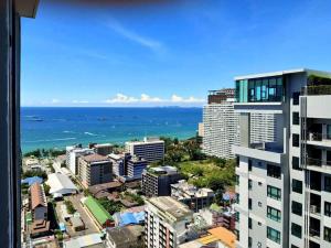 Pattaya Central I Near The Beach I Nice Pool