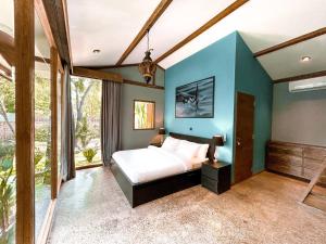 Villa Harimau-Original Joglo style 3B with pool