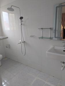 Nisandra Beach Hotel