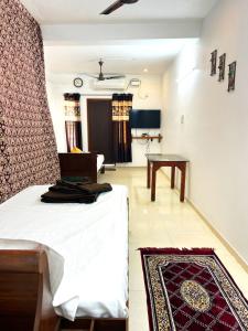 Villa Rock beach Stays