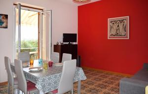 Beautiful Apartment In Marina Di Modica With Wifi