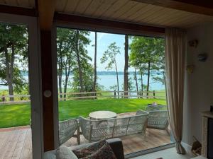 Leszcz1321- Dom z linią brzegową, sauna, jacuzzi