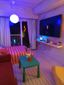 Aesthetic Tagaytay Getaway Bauhaus Theme Netflix & Chill Ready