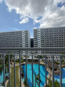 Moa Staycation by Warren
