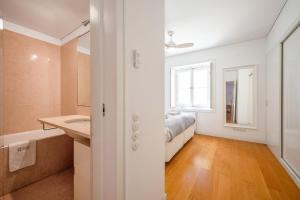 GuestReady - Contemporary Flat w Garage in Lisbon