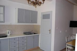 Apartament trzypokojowy na piętrze