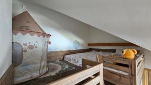 Summit View Apartment