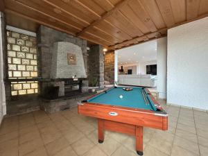 Wellness-Villa am Nürburgring mit Pool, Sauna und Eifelpanorama