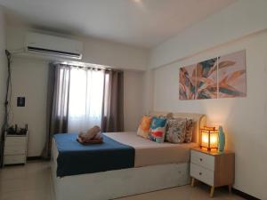 Affordable Travellers Studio Condo near Mactan Airport by A&C
