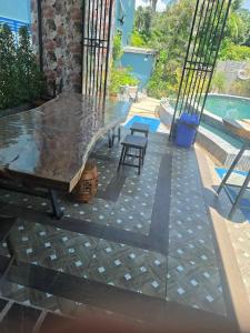 Loma Marine Pool Villa near Sea-Tran Pier Donsak