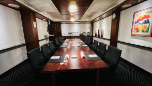 Golden Tulip Hotel Central