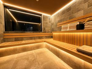Luxury Penthouse Osaka Private Sauna Near Umeda, Namba & USJ