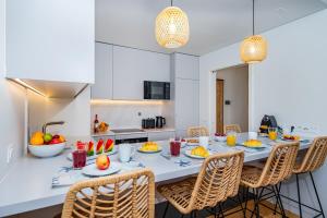 Horizon Quarteira, 1BR Sea View, Pool, Garage