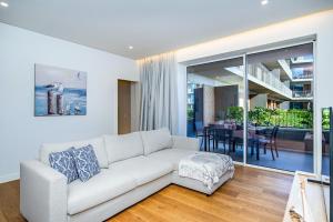 Horizon Quarteira, 1BR Sea View, Pool, Garage