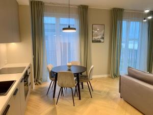 Central Apartment with Balcony