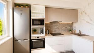 Nice 2 BR apartment, 15 min from the Old Town !