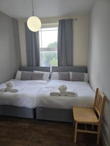 Cosy Lux Stay 20 minutes walk to Canary Wharf - Sleeps 6