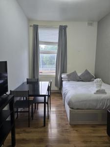 Cosy Lux Stay 20 minutes walk to Canary Wharf - Sleeps 6