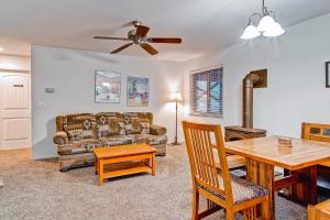 Five-Bedroom Holiday Home room in Bears Den & Little Bear - 5BR/3BA