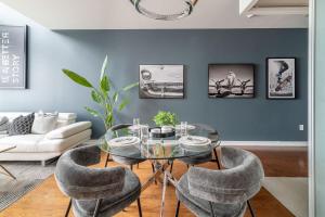Skyline Penthouse Retreat Waterfront Views