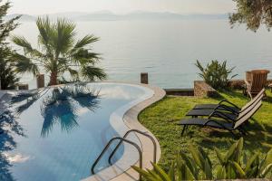 Villa Alia, Your Modern Beachfront Escape
