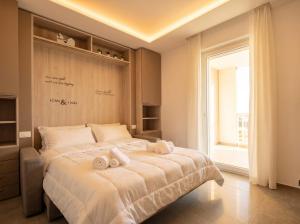 The Essential Suite VI - Private Parking