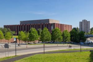 Air Conditioned Apartment in Katowice Center with Parking by Renters Prestige