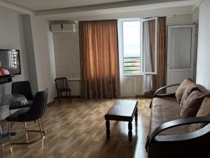 9 Floore Apartment Kutaisi