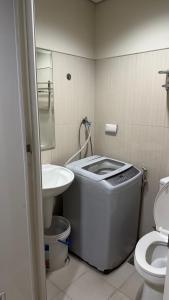 Shell Residences MOA by Janzen