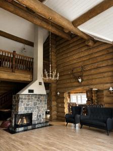 Private lakeside holiday house with fireplace, sauna, hot tub - Ezernams Dzintars