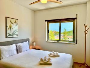 Castle Apartment - The Most Beautiful View of the Castle of Sesimbra!