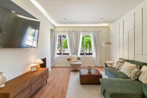 Barcelona Stadium Signature Apartment