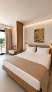 Minimal Suites