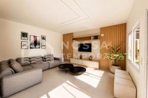 Apto a 400m da Prainha - Piscina, Sauna, Coworking, Garagem Coberta, Churrasqueira, 2 Banheiros e Portaria 24h