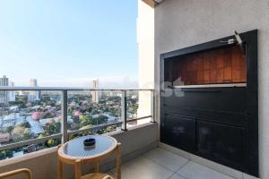 Brand New Studio with Workspace & BBQ Balcony