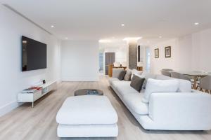 Los Remedios by Home at Homes