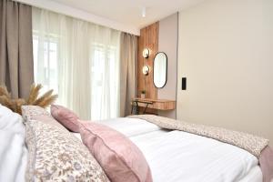 TOTU HOME Modern Gdynia Balcony Stay
